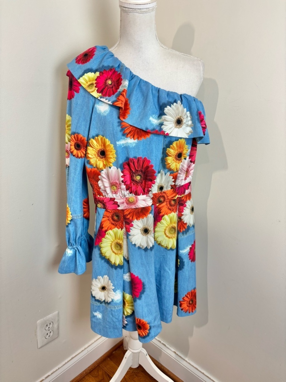 Moschino Boutique Floral Print One Shoulder Romper 2018 Collection Size Medium